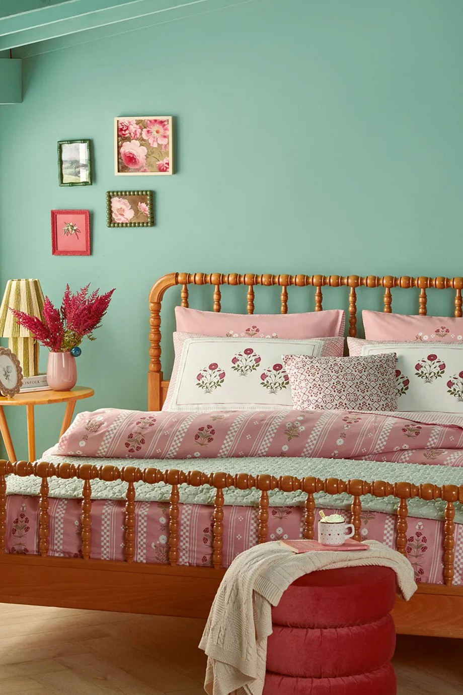 Retro Flower Pamuklu King Size Nevresim Seti Pembe